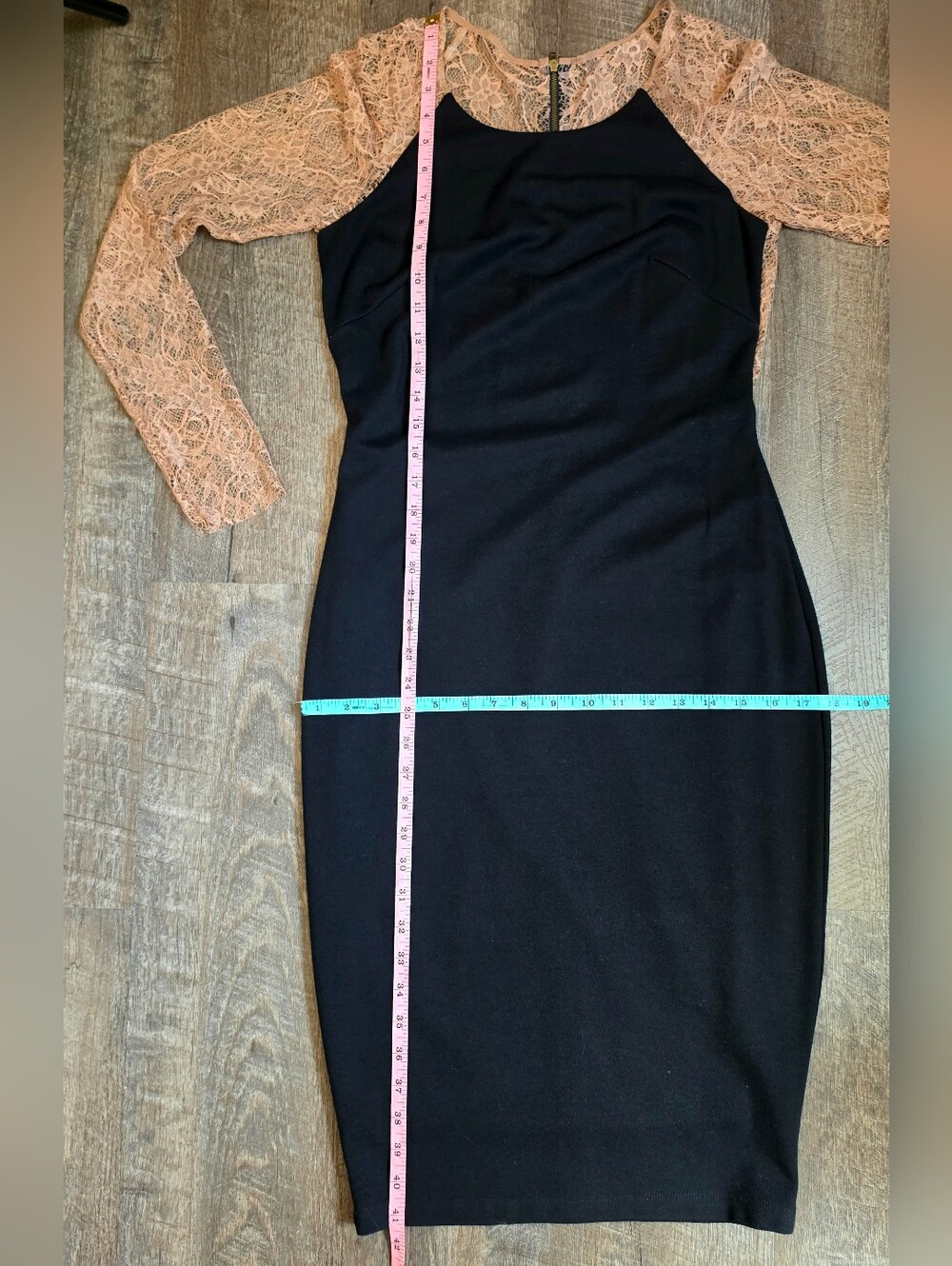 Bailey 44 Midi Bodycon Sheath Dress Womens M Black Tan Lace Back & Sleeves Stret - Picture 10 of 12